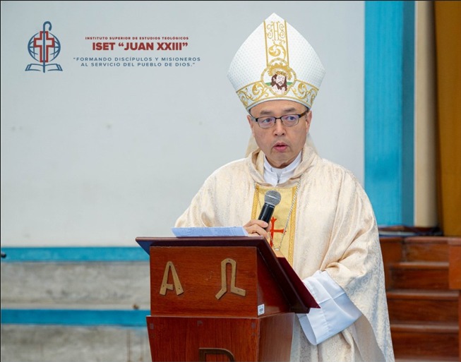 Saludo a Mons. Juan José Salaverry Villarreal, op, por su 4to Aniversario de Ordenación Episcopal.