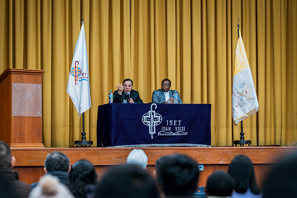 Conversatorio: El quehacer teológico, hoy
